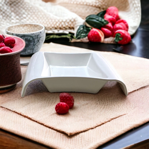 Creative Acrylic serving bowl