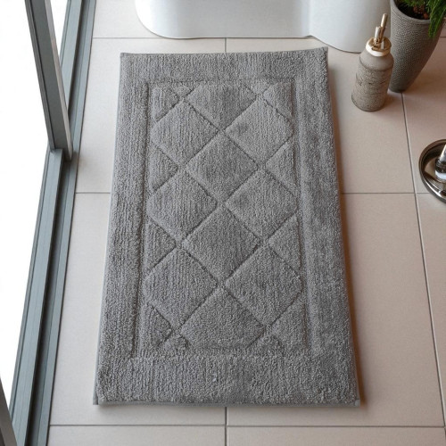 Plush Velvet Bathroom Mat – Soft & Non-Slip